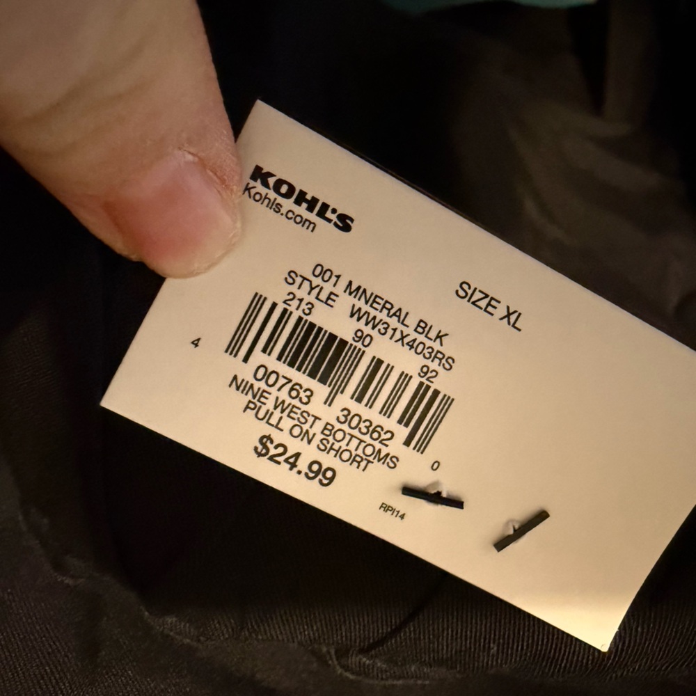 Bnwt Nine West Black Mid Rise Shorts in xl light weight - Picture 4 of 7